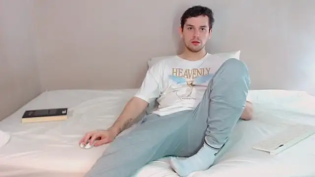 Elio555 online show from March 2025 11:04:02 PM