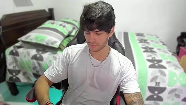 justin stark7 online show from January 2025 11:21:01 PM