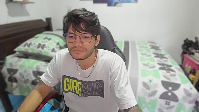 justin stark7 online show from February 2025 10:59:02 PM