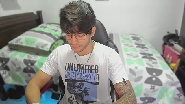 justin stark7 online show from March 2025 11:14:01 PM