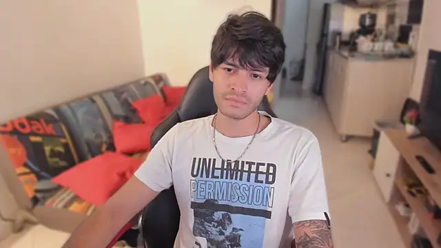 justin stark7 online show from November 2025 09:26:02 PM