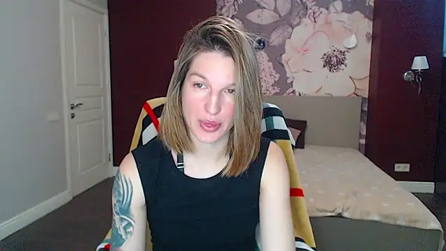 EmilyWalkeri online show from March 2025 08:10:02 AM