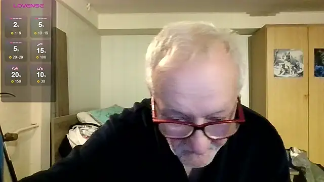 Sammy1660 online show from December 2025 10:39:01 PM