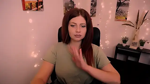 Lizzy Love online show from September 2025 06:41:02 PM