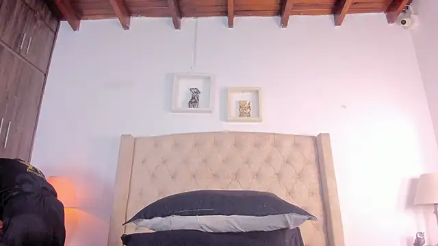 allisson m online show from September 2025 12:10:01 PM