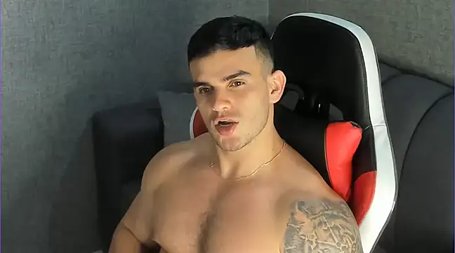 Ricardogo19 online show from February 2025 05:21:02 AM