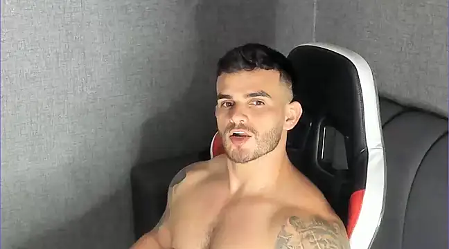 Ricardogo19 online show from March 2025 01:34:02 AM