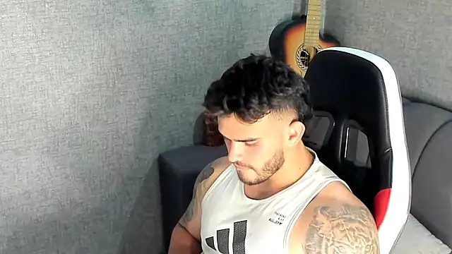 Ricardogo19 online show from September 2025 02:11:01 AM