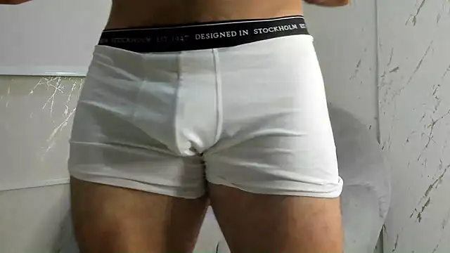 Ricardogo19 online show from April 2026 07:28:02 PM