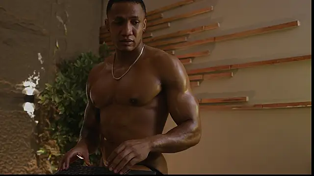 Logan Varela online show from October 2025 01:11:01 AM