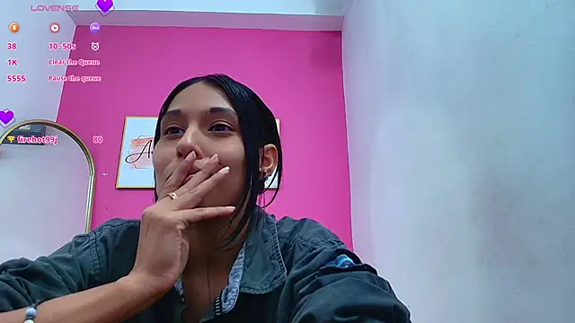 yourcuteneighbourr online show from January 2025 09:24:02 AM