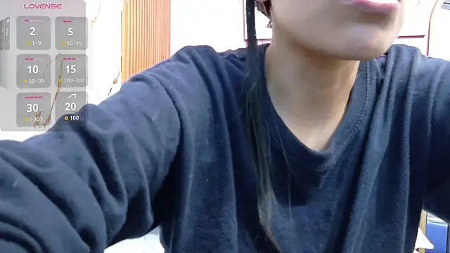 Snapshot of yourcuteneighbourr chatting on July 2026 02:58:01 AM yourcuteneighbourr online show from July 2026 02:58:01 AM