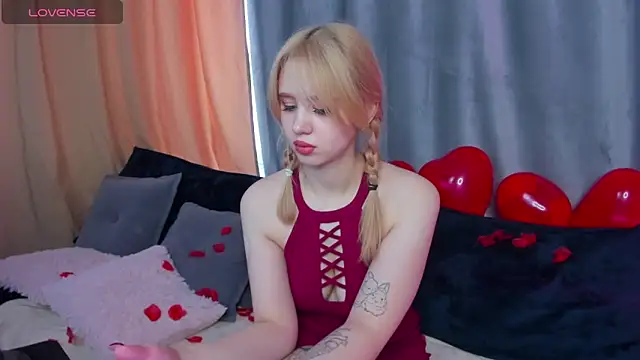 Valerie Woods online show from February 2025 04:58:01 AM