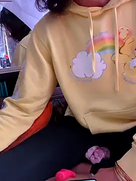 gurlnips online show from October 2025 08:51:02 PM