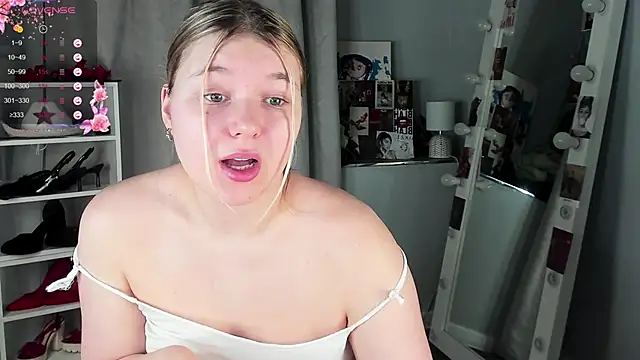 Snapshot of Rebecca_Kelly chatting on February 2026 02:38:01 AM Rebecca Kelly online show from February 2026 02:38:01 AM