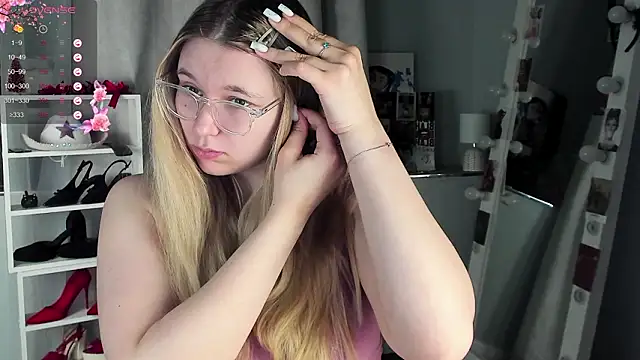 Snapshot of Rebecca_Kelly chatting on February 2026 02:30:01 AM Rebecca Kelly online show from February 2026 02:30:01 AM