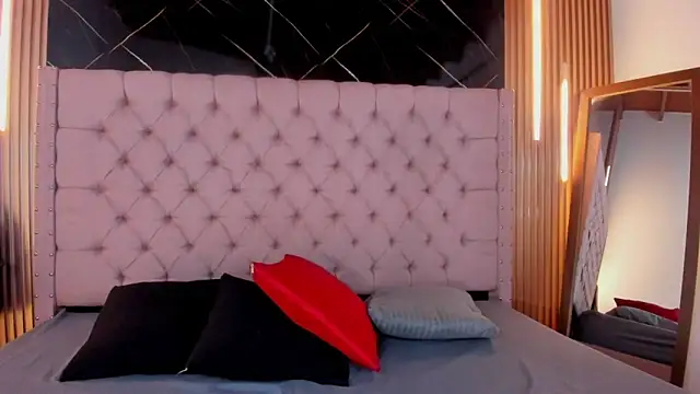 ShanellBlack online show from November 2025 04:47:01 AM