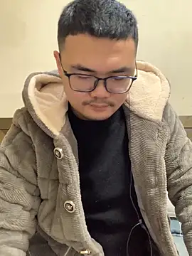 lililiwuwuwu online show from December 2024 01:06:02 PM
