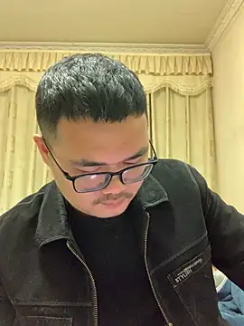 lililiwuwuwu online show from March 2025 01:04:02 PM