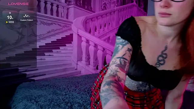 Liv Fay online show from December 2024 01:22:02 PM