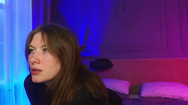 Liv Fay online show from September 2025 02:40:02 PM