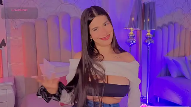 Iara Smith1 online show from March 2026 12:23:02 PM