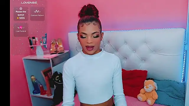 Snapshot of alexa-xxx- chatting on February 2025 04:30:02 AM alexa-xxx- online show from February 2025 04:30:02 AM