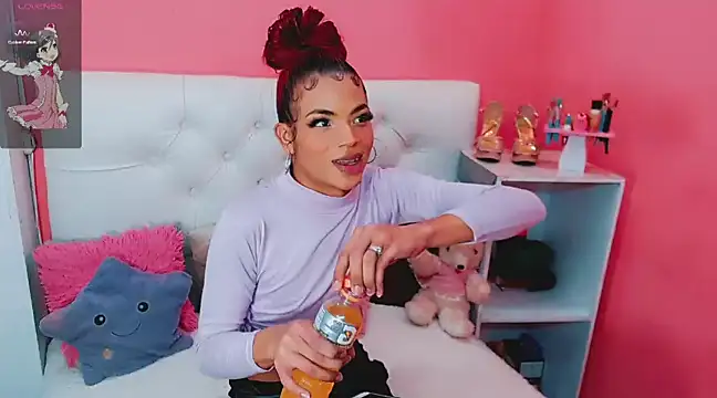 Snapshot of alexa-xxx- chatting on March 2025 01:15:02 PM alexa-xxx- online show from March 2025 01:15:02 PM