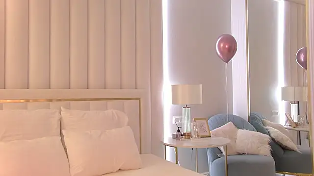 Snapshot of LexiMouss chatting on March 2025 05:15:02 PM LexiMouss online show from March 2025 05:15:02 PM