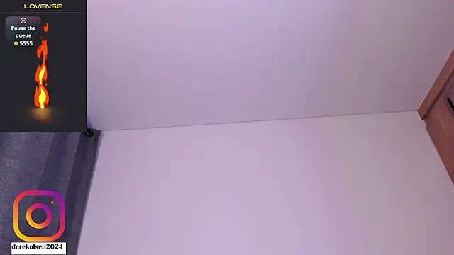 Snapshot of DerekOlsen chatting on March 2025 05:24:02 AM DerekOlsen online show from March 2025 05:24:02 AM