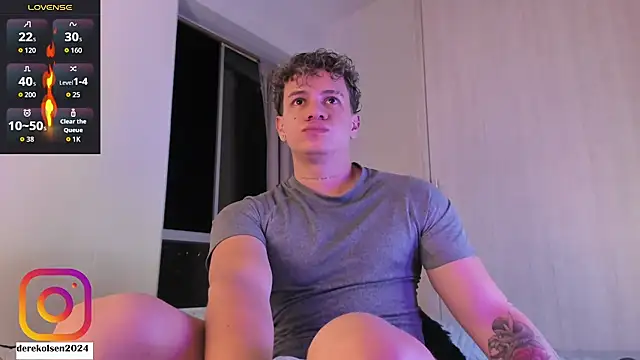 Snapshot of DerekOlsen chatting on September 2025 03:50:01 AM DerekOlsen online show from September 2025 03:50:01 AM