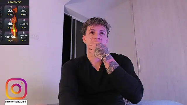 Snapshot of DerekOlsen chatting on September 2025 02:46:02 AM DerekOlsen online show from September 2025 02:46:02 AM