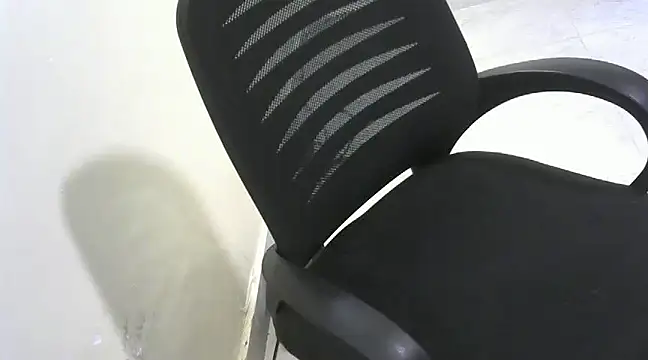 Snapshot of creamyjuices01 chatting on February 2025 09:24:02 PM creamyjuices01 online show from February 2025 09:24:02 PM