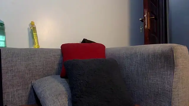 creamyjuices01 online show from April 2026 12:42:02 AM