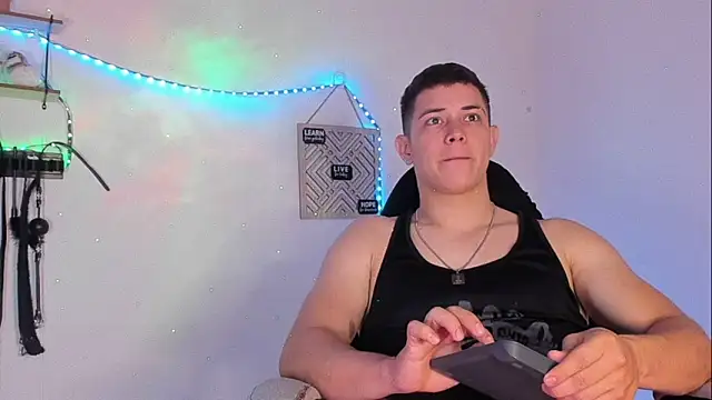 Alan hadid1 online show from March 2025 03:36:02 PM