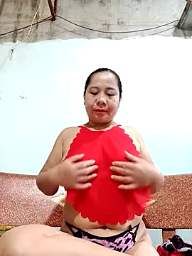 Queen 18200 online show from October 2025 12:33:02 AM