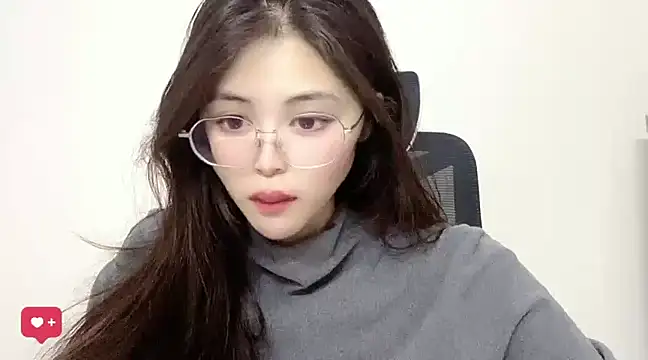 Snapshot of ---MIA--- chatting on February 2025 03:10:02 AM ---MIA--- online show from February 2025 03:10:02 AM