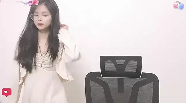 Snapshot of ---MIA--- chatting on February 2025 06:42:02 PM ---MIA--- online show from February 2025 06:42:02 PM