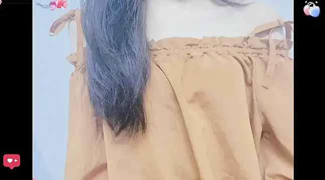 Snapshot of ---MIA--- chatting on March 2025 01:09:01 PM ---MIA--- online show from March 2025 01:09:01 PM