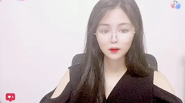 Snapshot of ---MIA--- chatting on March 2025 01:41:01 PM ---MIA--- online show from March 2025 01:41:01 PM