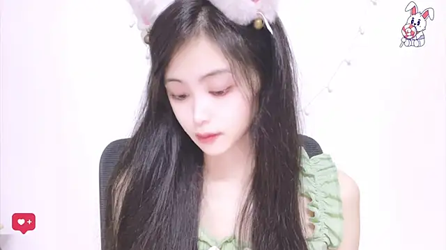 Snapshot of ---MIA--- chatting on September 2025 02:39:02 PM ---MIA--- online show from September 2025 02:39:02 PM