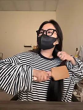 Jenni nana online show from October 2025 05:49:01 AM