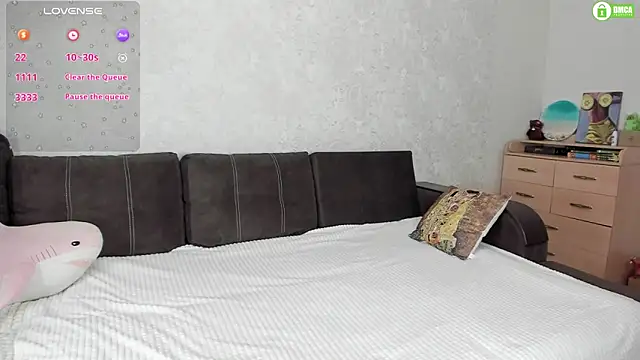 pretty yong cat online show from December 2024 12:44:02 PM