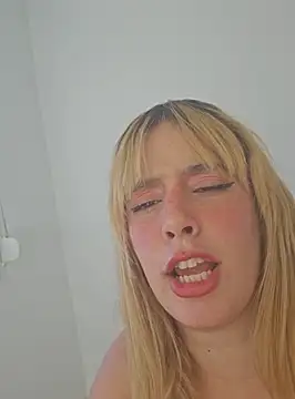 Massa8 online show from December 2024 01:11:01 PM