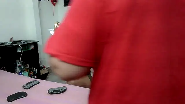 Snapshot of Boycuriousxxx chatting on April 2026 10:43:02 AM Boycuriousxxx online show from April 2026 10:43:02 AM