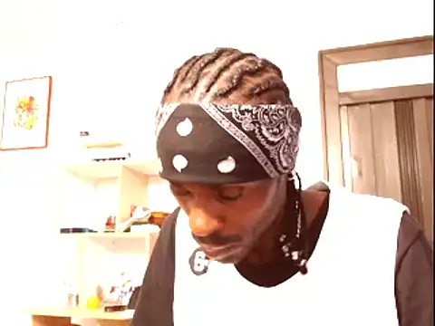 phillip-hot online show from December 2024 10:03:02 PM