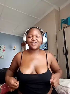 Snapshot of Sexymamibo chatting on March 2025 12:14:02 PM Sexymamibo online show from March 2025 12:14:02 PM