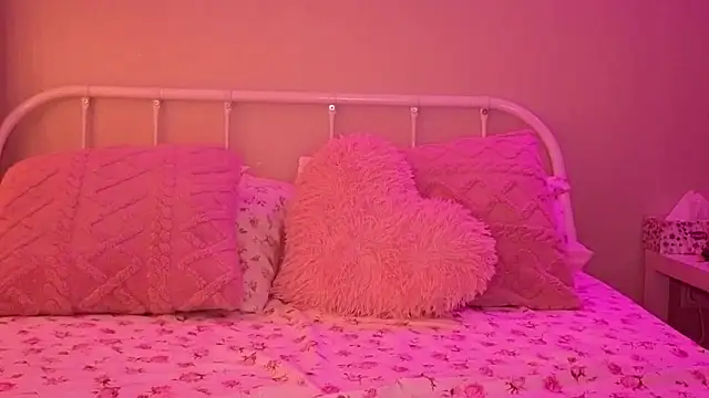 KateVon online show from November 2025 05:10:01 AM