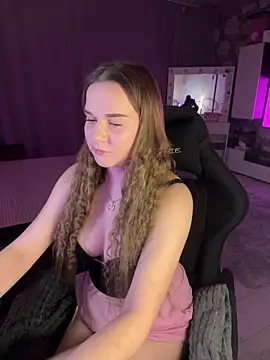 Lexi noah online show from October 2025 09:49:01 PM