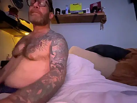 Snapshot of Tattooednakedguy chatting on April 2026 01:14:01 AM Tattooednakedguy online show from April 2026 01:14:01 AM